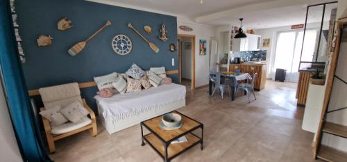 Saint-Aygulf "Frejus",appartement à 50 m de la mer, avec parking privé