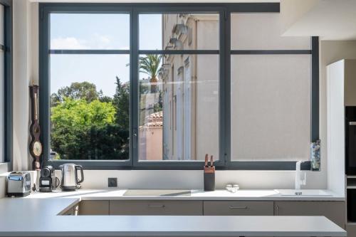 3-Br Top Floor with Rooftop Cannes