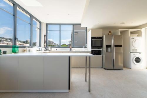 3-Br Top Floor with Rooftop Cannes