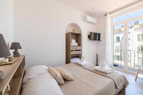 Modern apartment a c 1BR 4P - Heart of Cannes