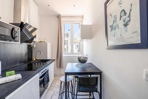 Modern apartment a c 1BR 4P - Heart of Cannes