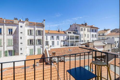 Modern apartment a c 1BR 4P - Heart of Cannes