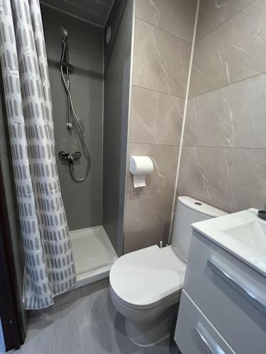 AS27185-Studio cabine à 200m plage avec parking et clim