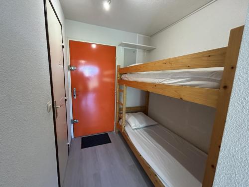 AS27185-Studio cabine à 200m plage avec parking et clim