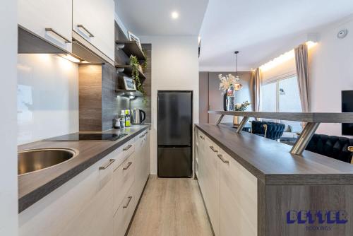 Cara Lumira - Beachfront Seaviews Premium