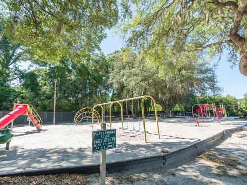 Hilton Head Beach & Tennis by Hilton Head Retreats photo 5