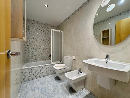 Apartamento con piscina en llandels para la familia