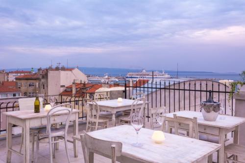 Luxury Rooms Procurator 7 in the heart of Split with roof terrace