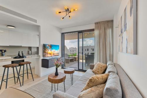 Stylish apartment in Estepona with pool