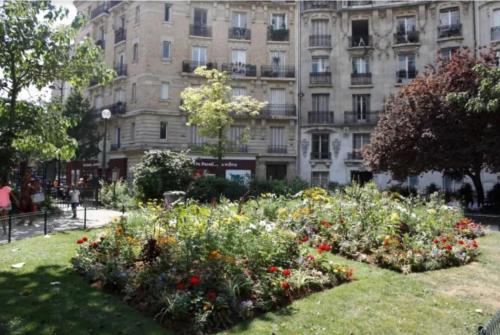 Studio with Balcony - Montmartre