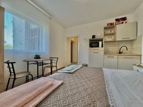 Apartment-studio Almira nr. 4