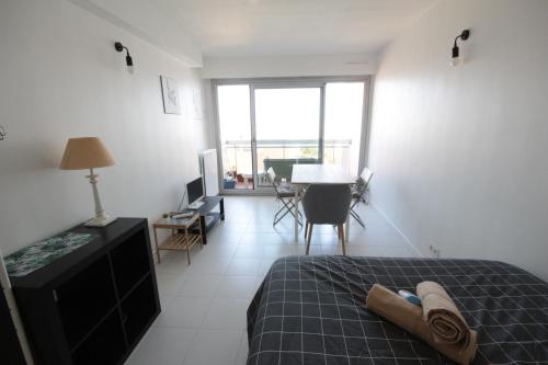 Studio with Balcony & View - Batignolles / Monceau