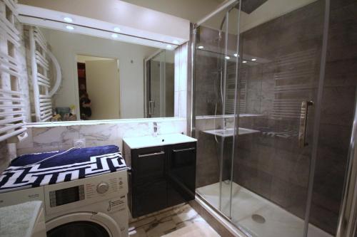 Spacious 1-Bedroom – Lamarck / Sacré-Cœur