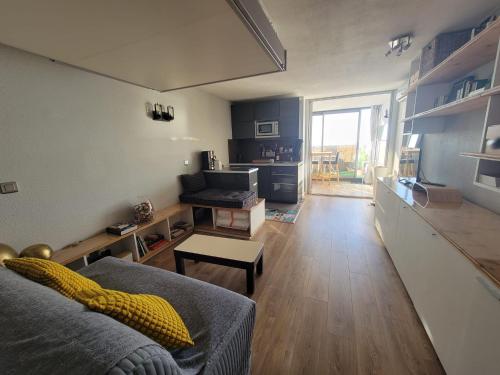 Studio Vue mer et piscine, wifi, climatisation, parking Résidence Cap corniche