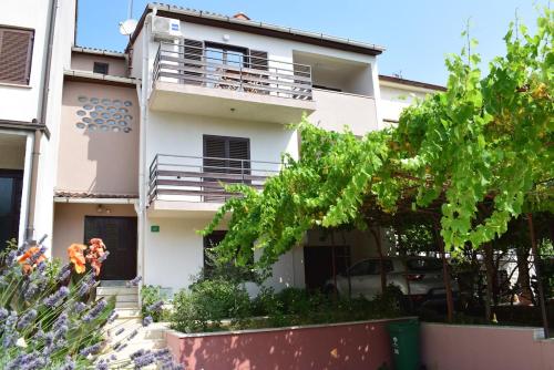 Comfortable APT Sara 2 with free parking