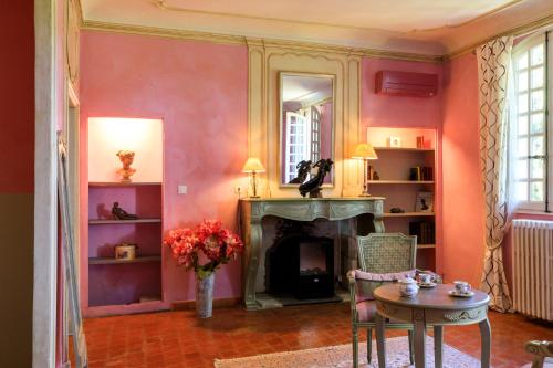 Domaine de Rhodes - 5 Chambres et 7 locations de vacances photo 65