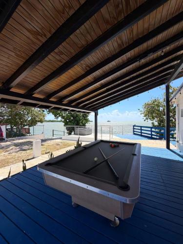 Gallery image of Coastal Waterfront Villa for 9 Guests in Jauca