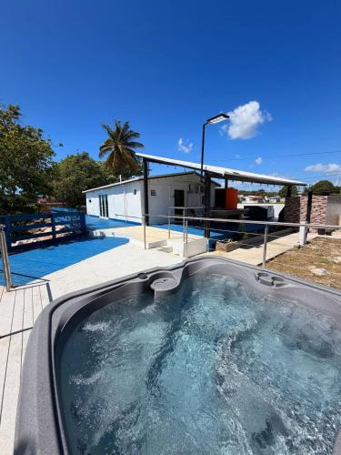 Gallery image of Coastal Waterfront Villa for 9 Guests in Jauca