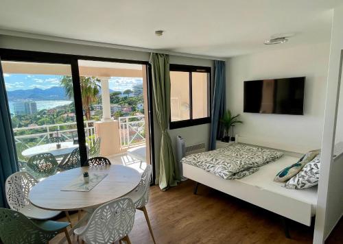 Splendid view Apartment in Cannes photo 8