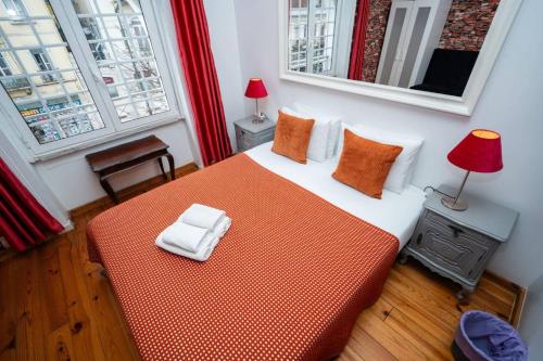 3-Bedroom Apartment with Terrace in Lisbon