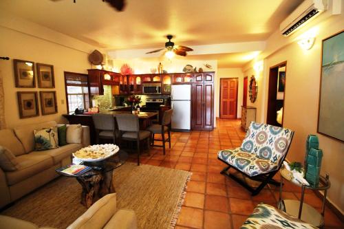 Gallery image of Chabil Mar Villas - Guest Exclusive Boutique Resort in Placencia Village