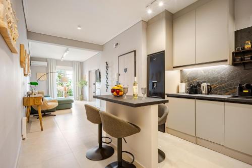 Acropolis Path - Elegant Apartment near Plaka