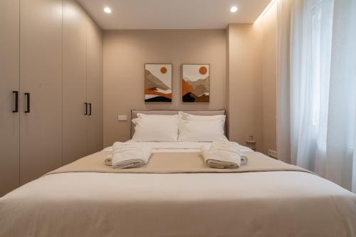 Elegant Suite - Marina Zeas
