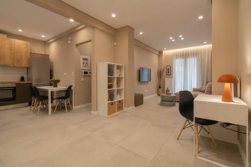Elegant Suite - Marina Zeas