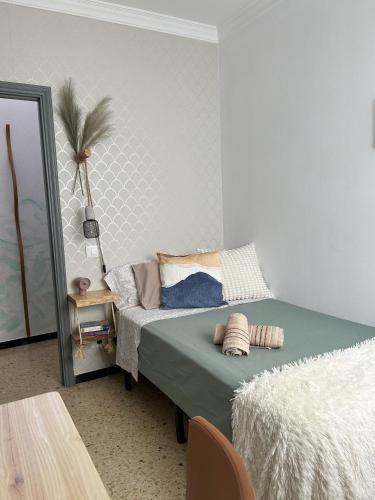 Fandango RoomAndOffice Coliving Las Canteras Beach