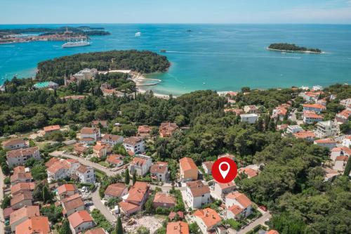Family friendly house with a parking space Rovinj - 25514