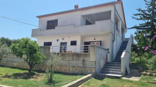 Apartments by the sea Banj, Pasman - 25958