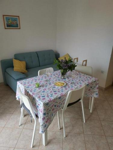 Apartments with parking space Premantura, Medulin - 25478