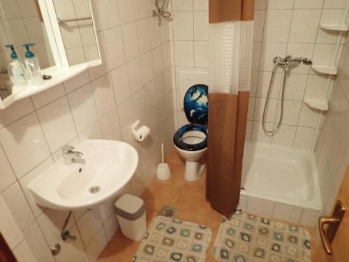 Apartments with parking space Starigrad, Paklenica - 25820