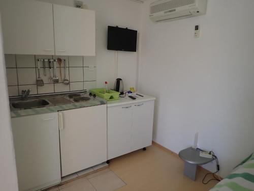 Apartments with parking space Starigrad, Paklenica - 25820