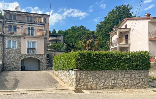 2 Bedroom Awesome Apartment In Kastav