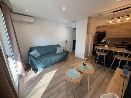 Studio avec loggia, clim et parking - 2 pers. - FR-1-466A-58