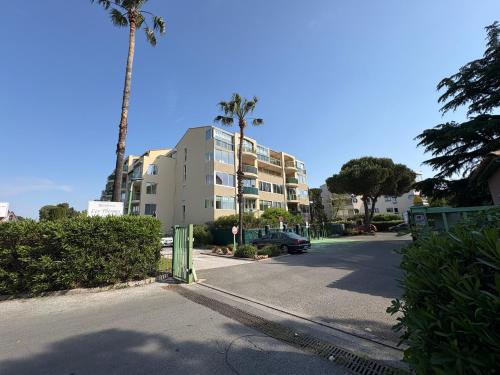 Studio avec loggia, clim et parking - 2 pers. - FR-1-466A-58