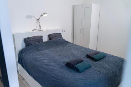 Charming Annecy Old Town Apartment, steps away from the Lake