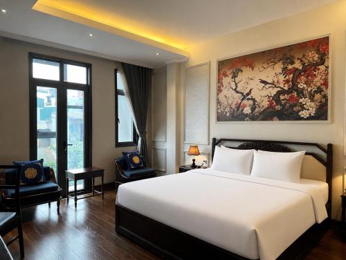 Salute Premium Hotel & Spa — Quiet street view