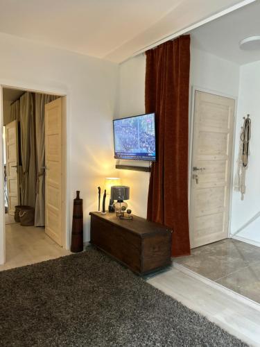 Suite 01