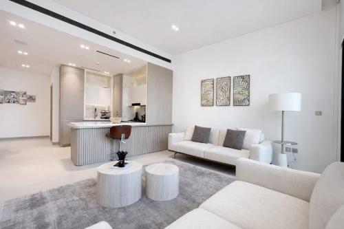 Luxury 1BR Haven w Private Pool - Binghatti Royale