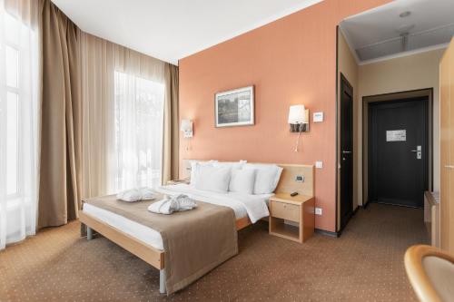 Alexandrovskiy Hotel — Photo of the whole room