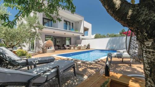 Villa Pinea by Villas Guide