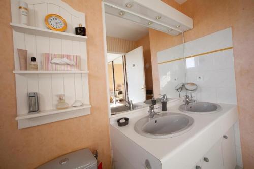 Villa d' Antibes avec piscine dans Residence