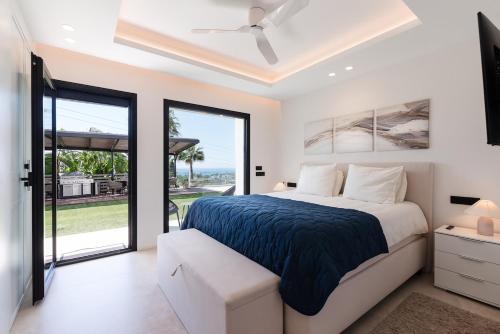 Absolute high end villa with pool & Jacuzzi