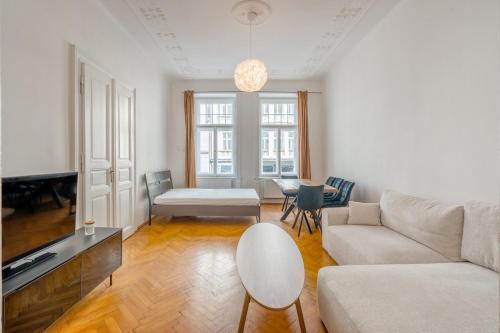 Old town apartment in city centre with 2 bedrooms