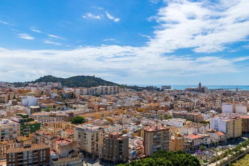 Urban Sky Malaga - Modern Two Bedroom Apartment with Cathedral View