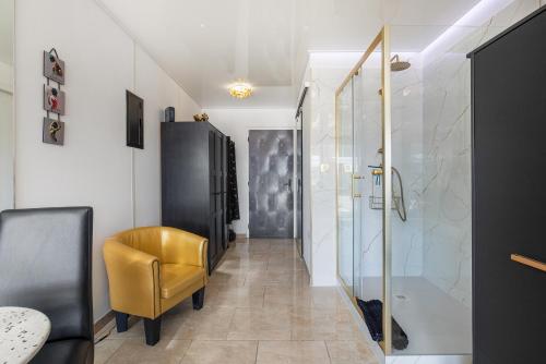 glamour golden suite photo 4