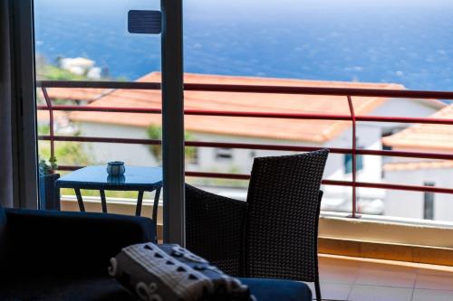 GueatReady - Ocean view retreat in Caniço