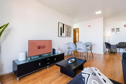 GueatReady - Ocean view retreat in Caniço